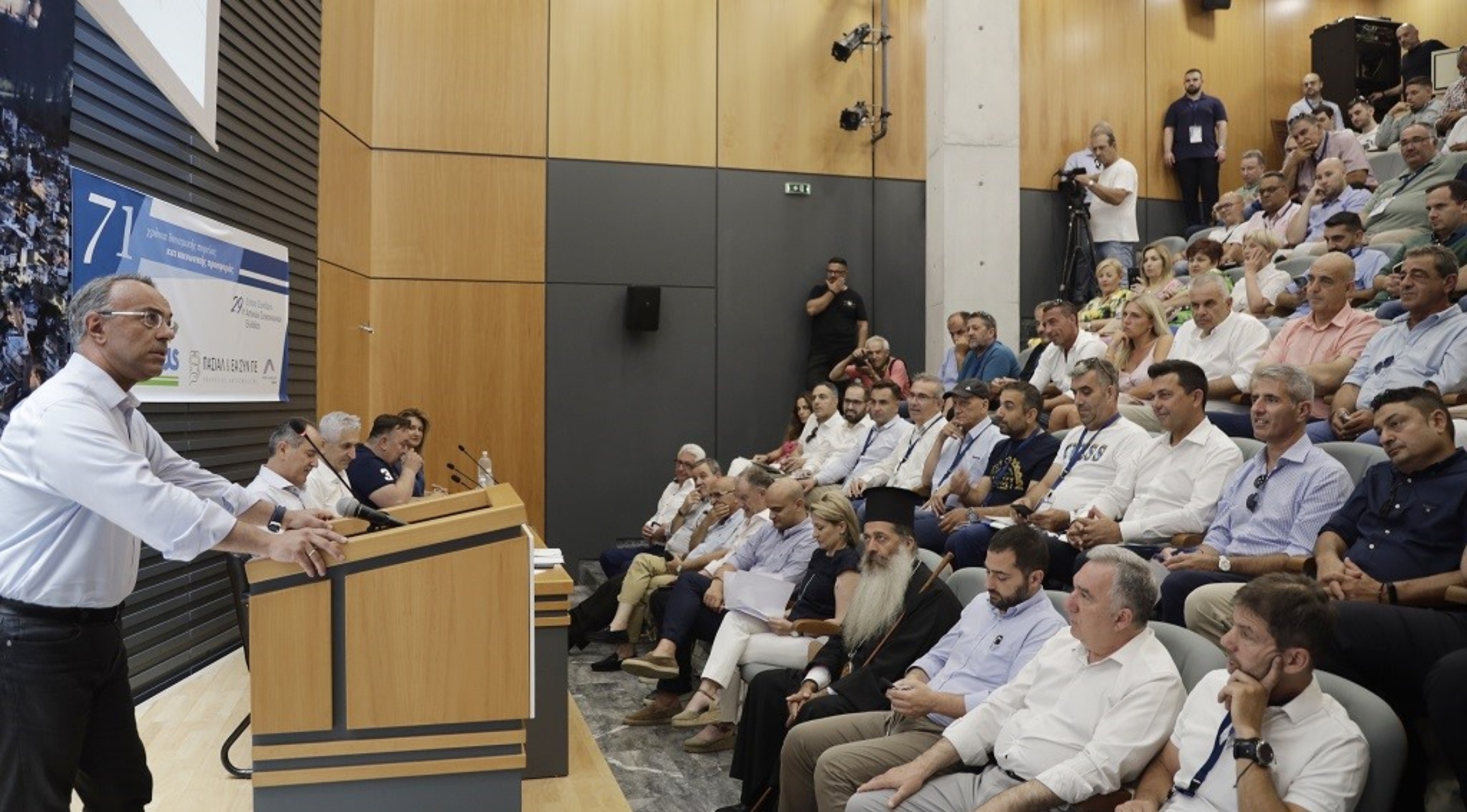 Χρήστος Σταϊκούρας: Έκτακτη ενίσχυση των συγκοινωνιών με 18,3 εκατ. Ευρώ