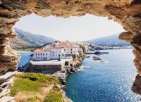 Το νησί των Κυκλάδων που έχει μαγέψει τα ξένα ΜΜΕ – Ανάμεσα στους 10 «μυστικούς» προορισμούς της Μεσογείου