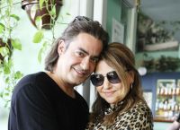 Γαρμπή σε Σχοινά: «Που κοιτάς όμορφε» τον ρωτάει στις καλοκαιρινές τους διακοπές