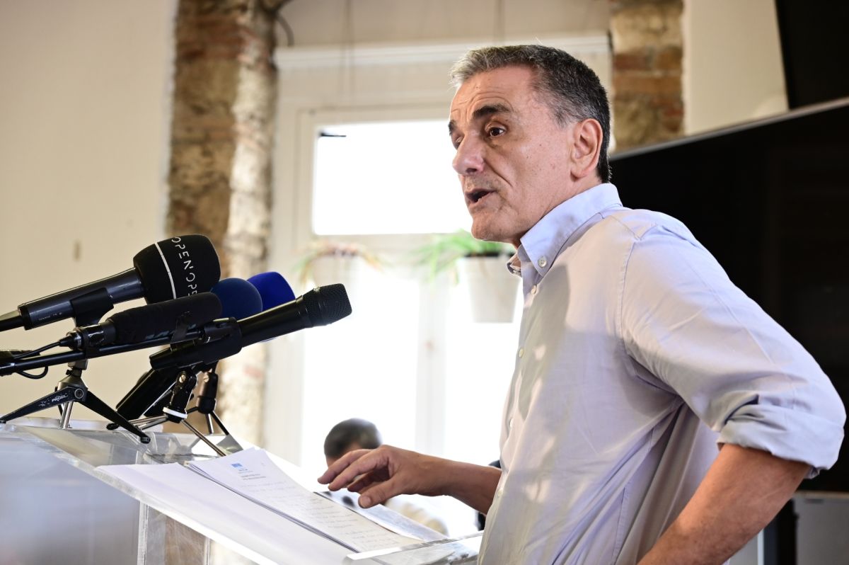 ΣΥΡΙΖΑ: Ο Τσακαλώτος ανακοίνωσε την υποψηφιότητά του για την προεδρία του ΣΥΡΙΖΑ