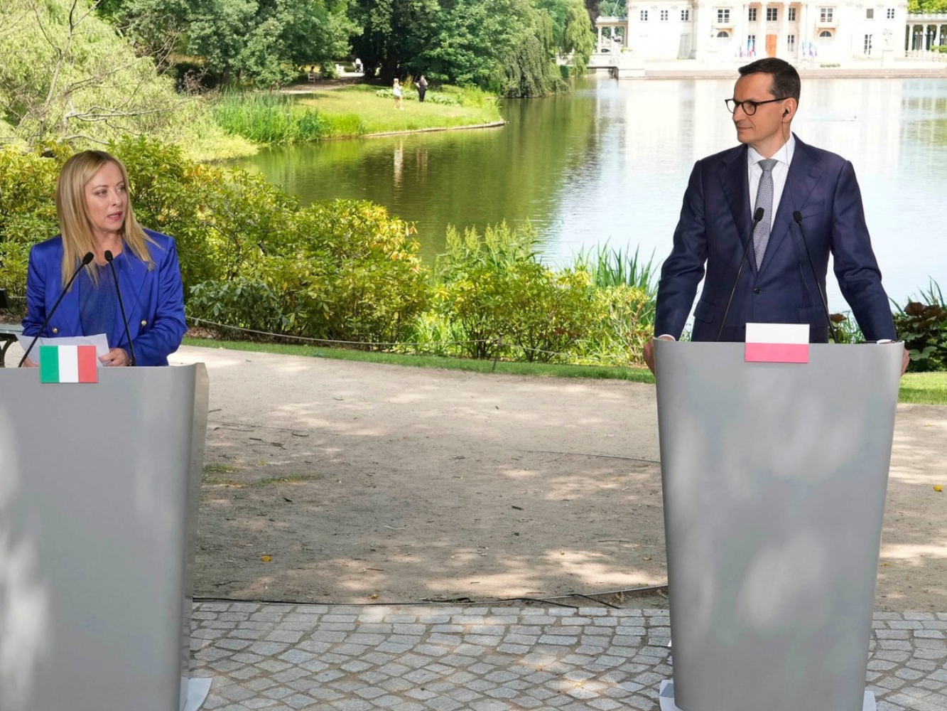 Μεταναστευτικό: Ιταλία και Πολωνία δείχνουν την κοινή θέση τους