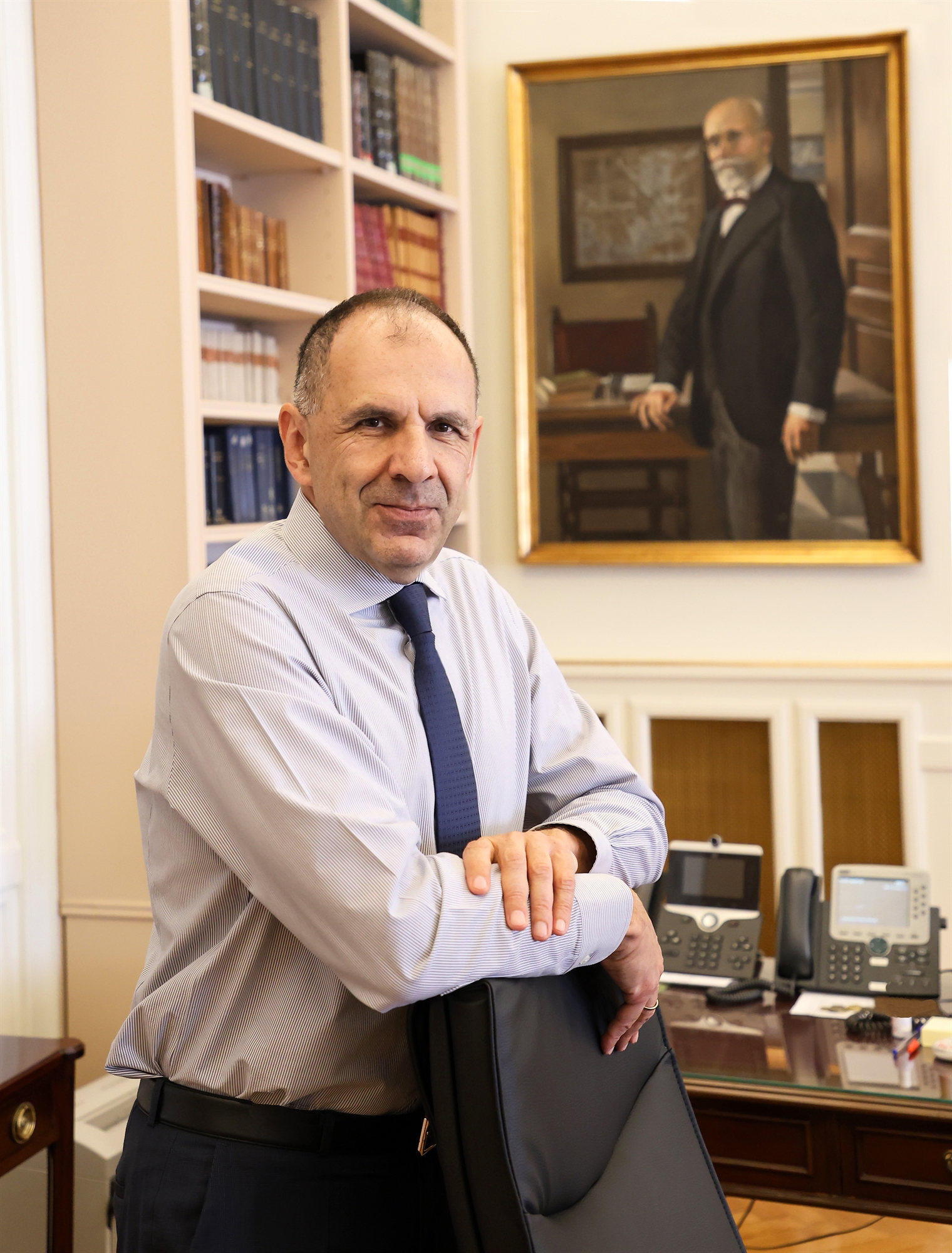 Διάσκεψη πρέσβεων και στην Ελλάδα;
