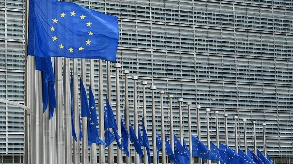 H E.E. θέτει σε εφαρμογή το νόμο για τις ψηφιακές υπηρεσίες