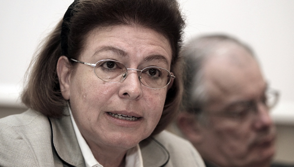Η Μενδώνη απέναντι σε συνδικαλιστικές ακροβασίες