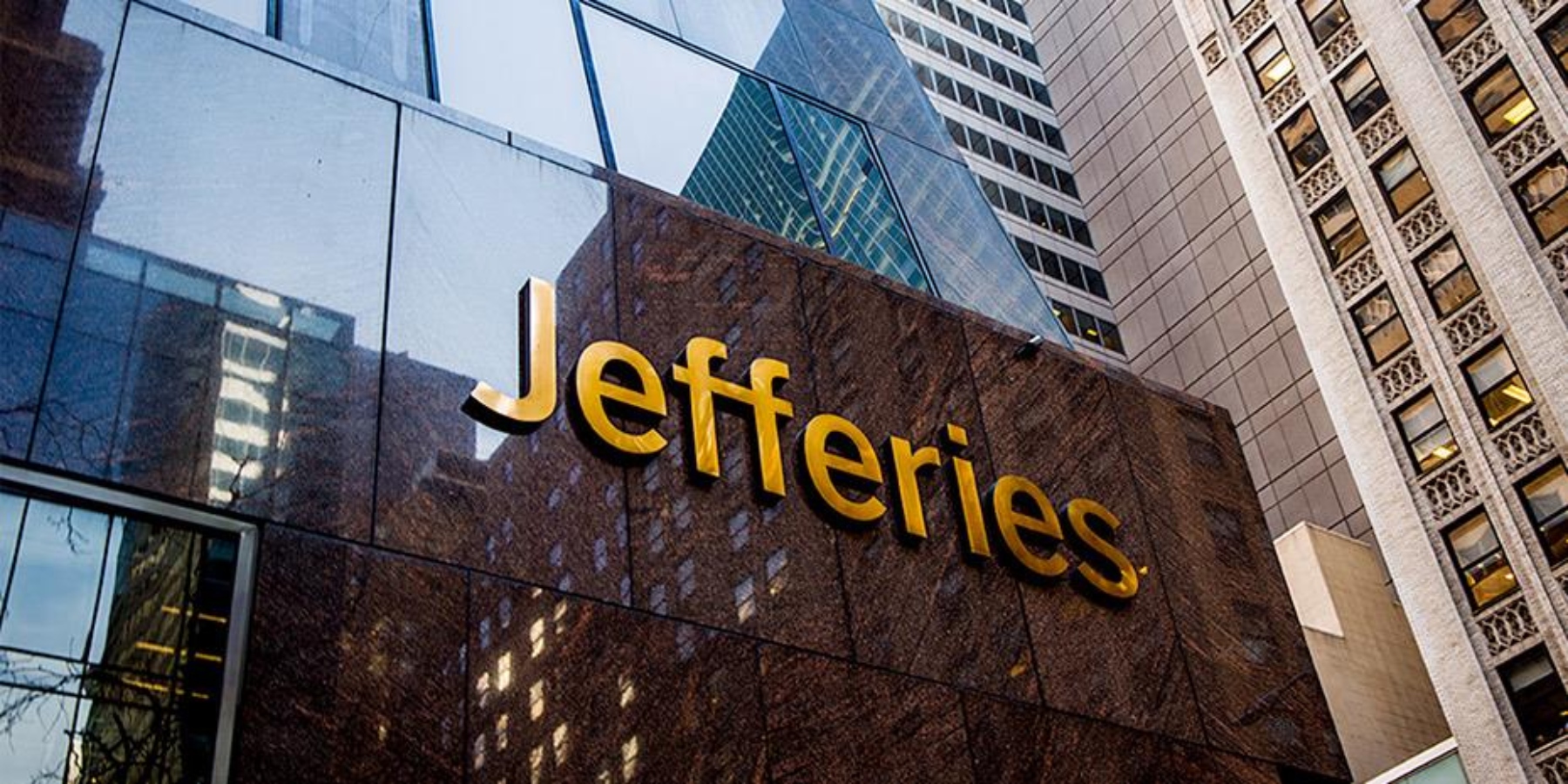 Jefferies: Νέες τιμές στόχοι για τις ελληνικές τράπεζες –  Τι κοιτούν πλέον οι επενδυτές
