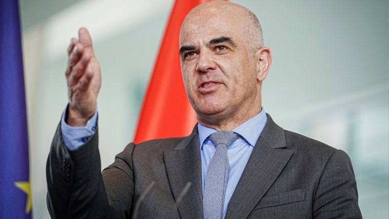 Ελβετία: Ο πρόεδρος της χώρας Αλέν Μπερσέ στο 30o Street Parade