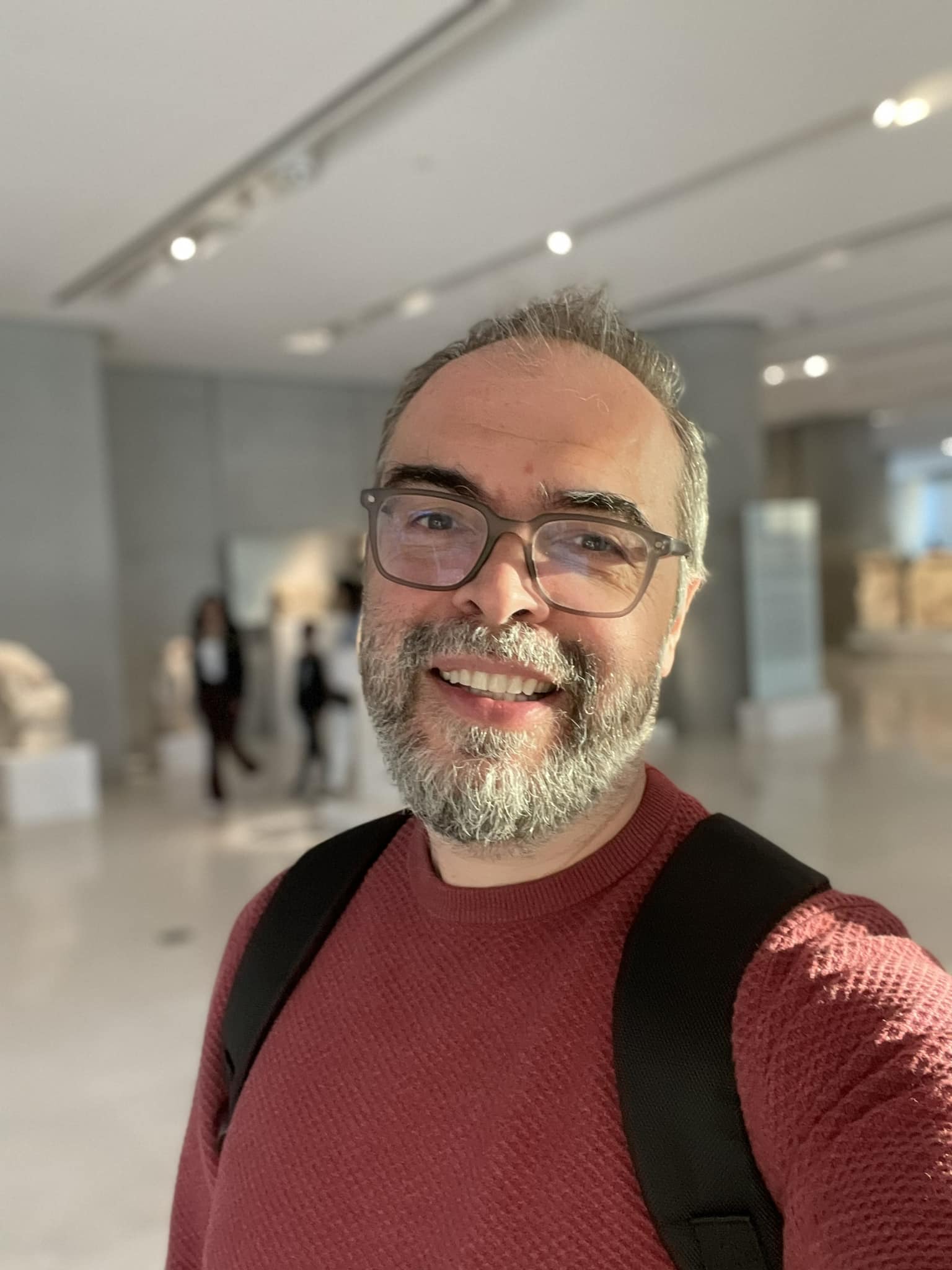 Ανδρέας Κονάνος: Με ένα βίντεο στο Youtube αποκάλυψε ο πρώην ιερέας ότι είναι ομοφυλόφιλος