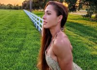 Η Laura Marie είναι η πληθωρική πρόκληση – Το μοντέλο με τις προκλητικές αναρτήσεις