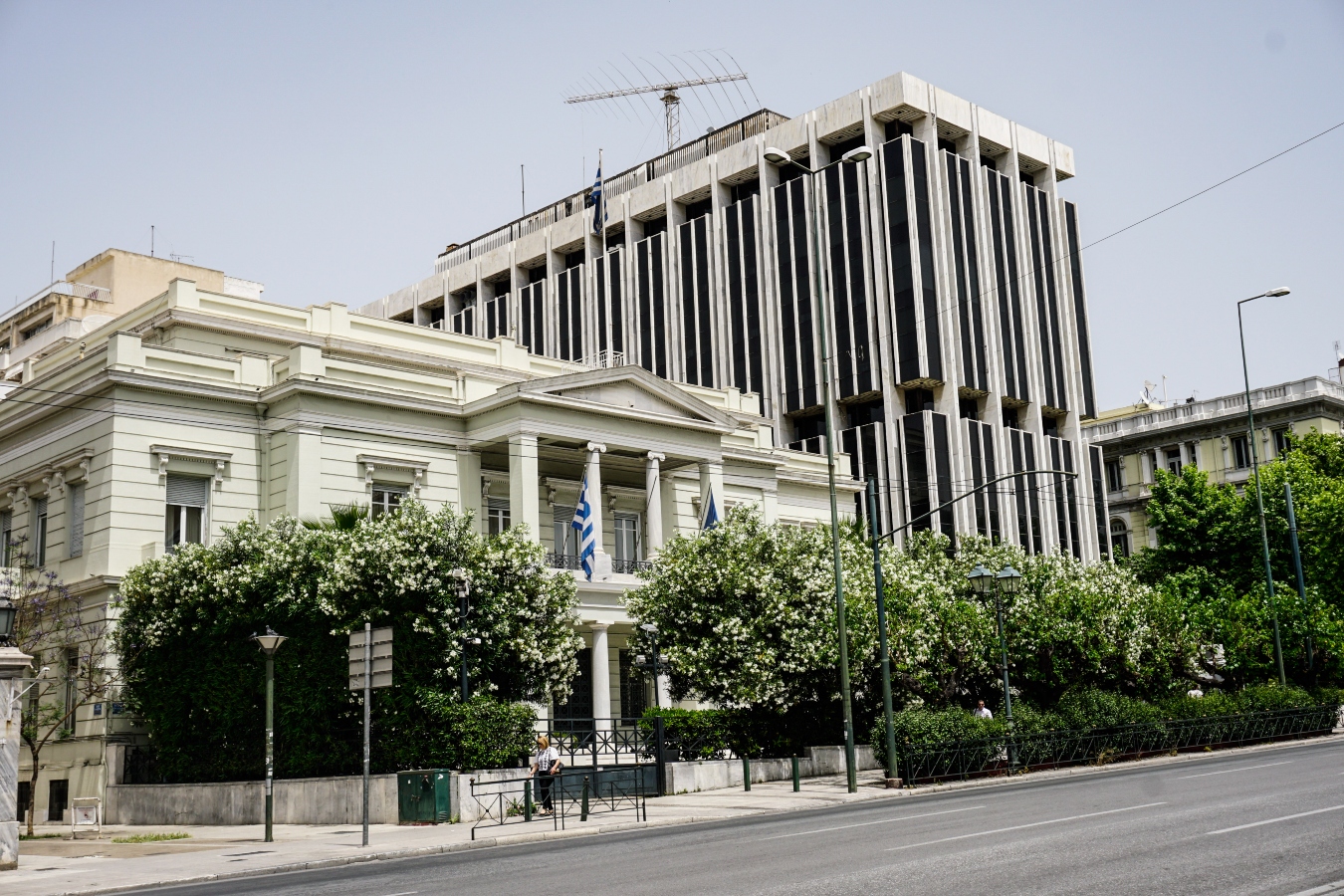 ΥΠΕΞ: Βαθιά θλίψη για τις φονικές πυρκαγιές στη Χαβάη