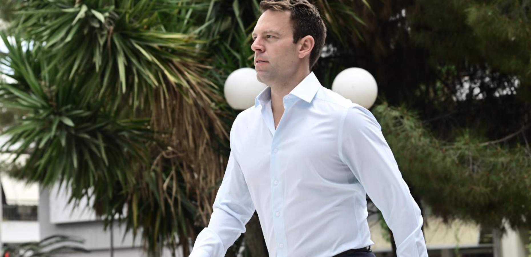 «Είμαι ένας κουζουλός…»: Με Καζαντζάκη η πρώτη ομιλία του Κασσελάκη