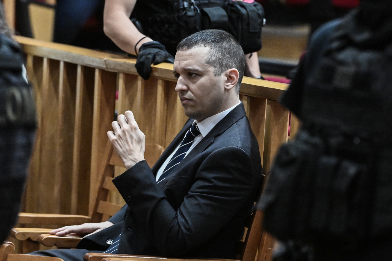 Ηλίας Κασιδιάρης: Κατέθεσε υποψηφιότητα για τον Δήμο Αθηναίων