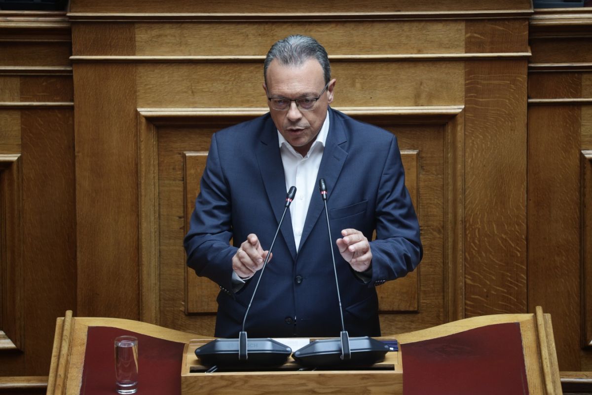 Σ. Φάμελλος: Σε λίγο θα μας πουν ότι παρέλαβαν καμένη γη