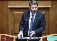 ΠΑΣΟΚ: Πρωτοβουλία για απαγορευτικό σε Κασιδιάρη
