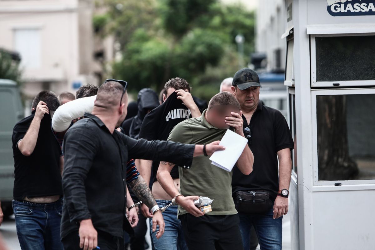 Νέο βίντεο δείχνει τον τρόπο που επιτέθηκαν οι Κροάτες χούλιγκαν – Οι «στρατιωτικές» οδηγίες των συντονιστών