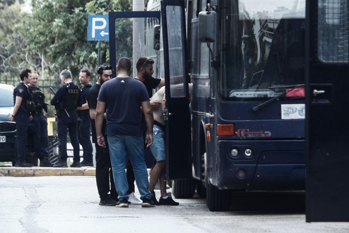 Νέα Φιλαδέλφεια: Προφυλακιστέος ο Κροάτης που νοσηλευόταν – Συνεχίζεται η απολογία 33 στην Ευελπίδων