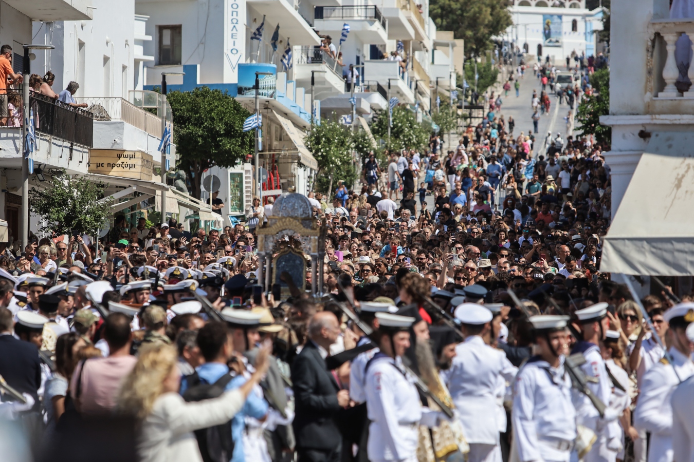 Ποιοι γιορτάζουν 15 Αυγούστου: Σήμερα τιμάται η Κοίμηση της Θεοτόκου