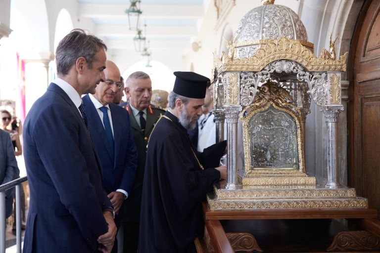 Greek PM Mitsotakis from Tinos: “We have every reason to be optimistic about the future”