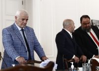Μέγαρο Μαξίμου: Η στιγμή που αποχώρησαν οι πρόεδροι Ολυμπιακού, Παναθηναϊκού και ΑΕΚ