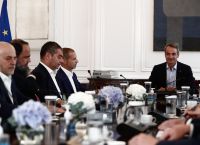 Τα 6 μέτρα που αποφασίστηκαν στη σύσκεψη Μητσοτάκη με Τσέφεριν και τους Big 4