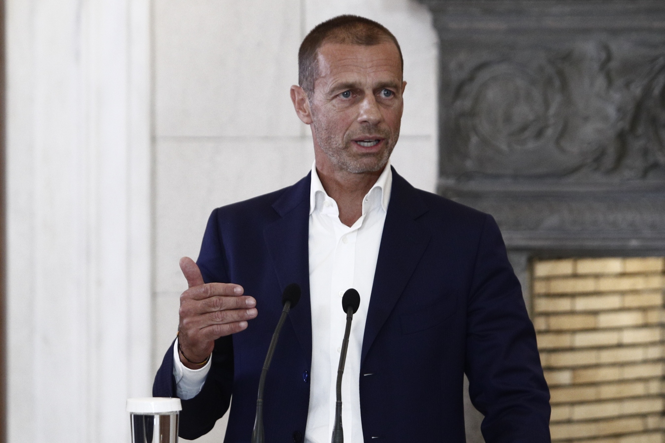 Τσέφεριν: «Είναι ο καρκίνος του ποδοσφαίρου»