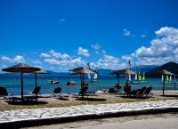 Ηλιοφάνεια με αραιή συννεφιά σήμερα