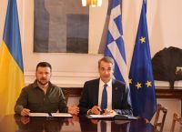 Υπογράφηκε η κοινή δήλωση Ελλάδας και Ουκρανίας για την ένταξη της δεύτερης στο ΝΑΤΟ