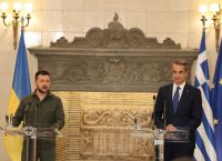 Μητσοτάκης: Καταδικάζουμε τα εγκλήματα πολέμου στην Ουκρανία – Ζελένσκι: Ευχαριστούμε την Ελλάδα