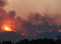 Κόλαση φωτιάς: Ολονύχτια μάχη με τις φλόγες στη Ροδόπη, Καβάλα, Κύθνο, Εύβοια και Βοιωτία