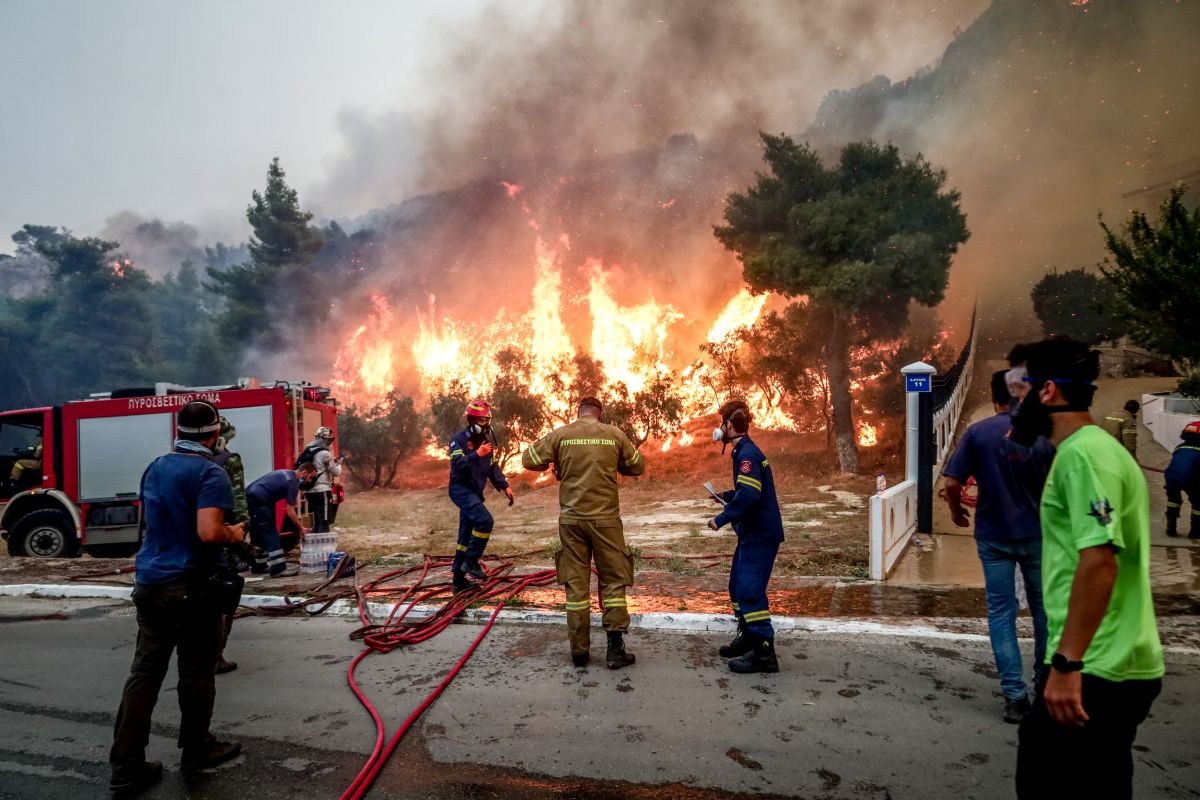 Τι είναι το φαινόμενο Backing fire που πλήττει την Πάρνηθα