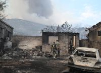 Φωτιές: «Μάχη» με 105 πυρκαγιές σε όλη τη χώρα δίνει η Πυροσβεστική