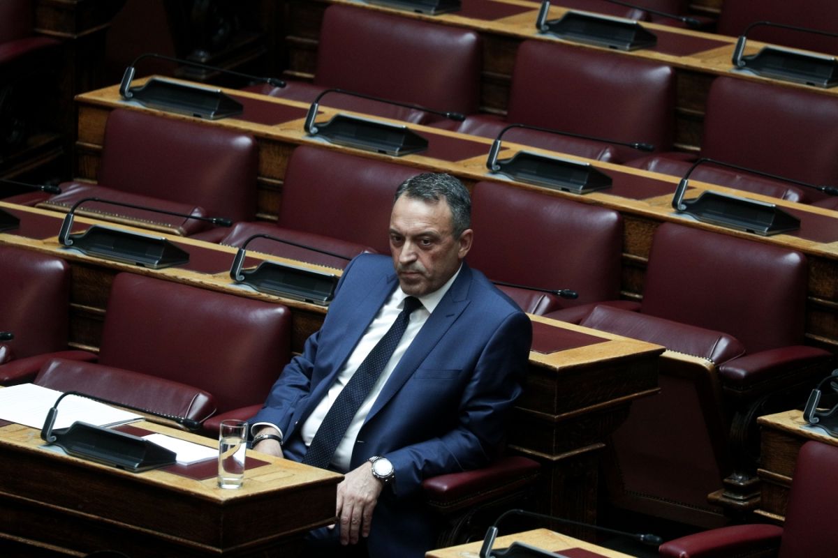 Σπαρτιάτες: Διέγραψε τρεις βουλευτές ο B. Στίγκας – Εκτός ΚΟ Δημητροκάλης, Κόντης, και Χατζηβαρδάς