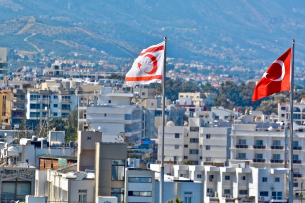 Αμερικανός βουλευτής επισκέφθηκε τα Κατεχόμενα – Οργή της Κύπρου