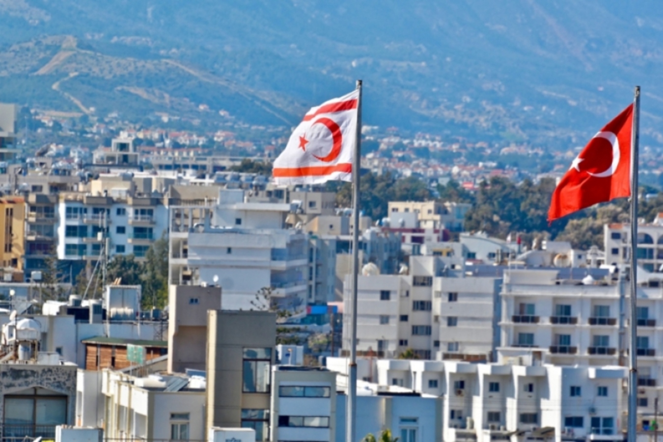 Αμερικανός βουλευτής επισκέφθηκε τα Κατεχόμενα – Οργή της Κύπρου