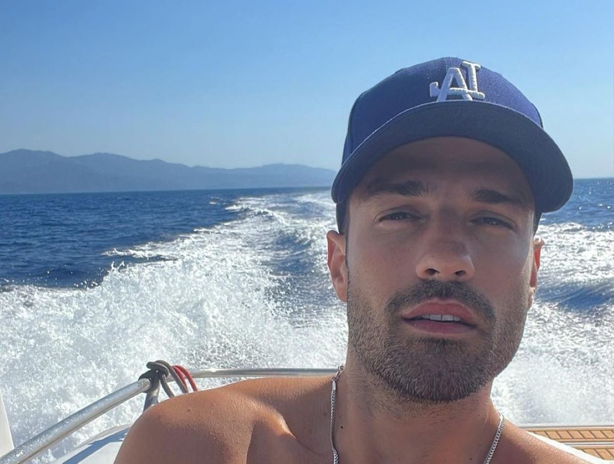 Κωνσταντίνος Αργυρός: Κάνει ηλεκτρικό surfboard και μας παίρνει τα μυαλά – Ο απόλυτος άντρας