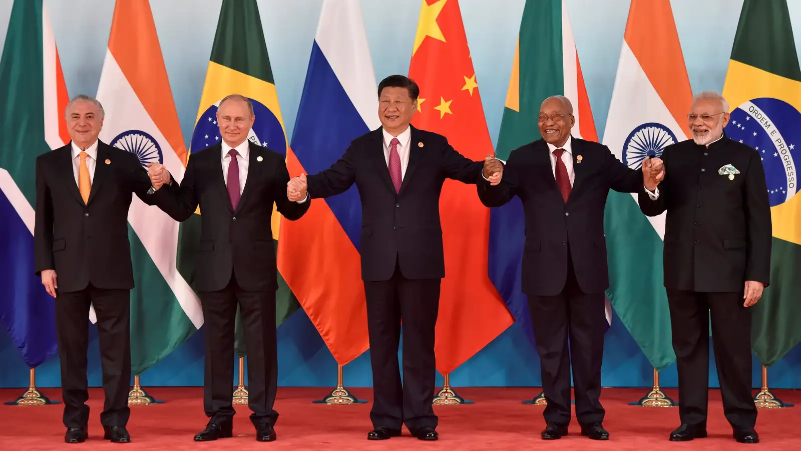 BRICS: Αναδύεται ο αντίπαλος πόλος της Δύσης και του δολαρίου;