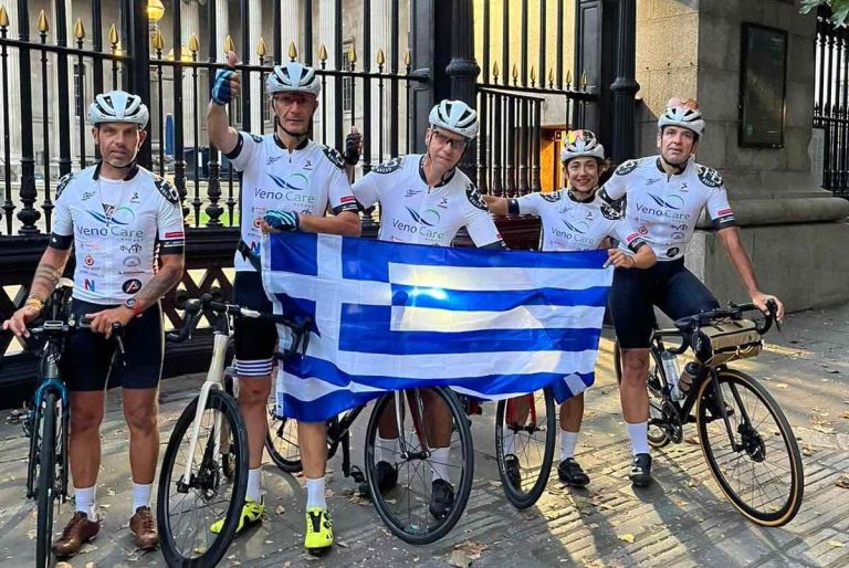 8 Cyclists Embark on 3,500 km Ride Advocating the Return of Parthenon Sculptures