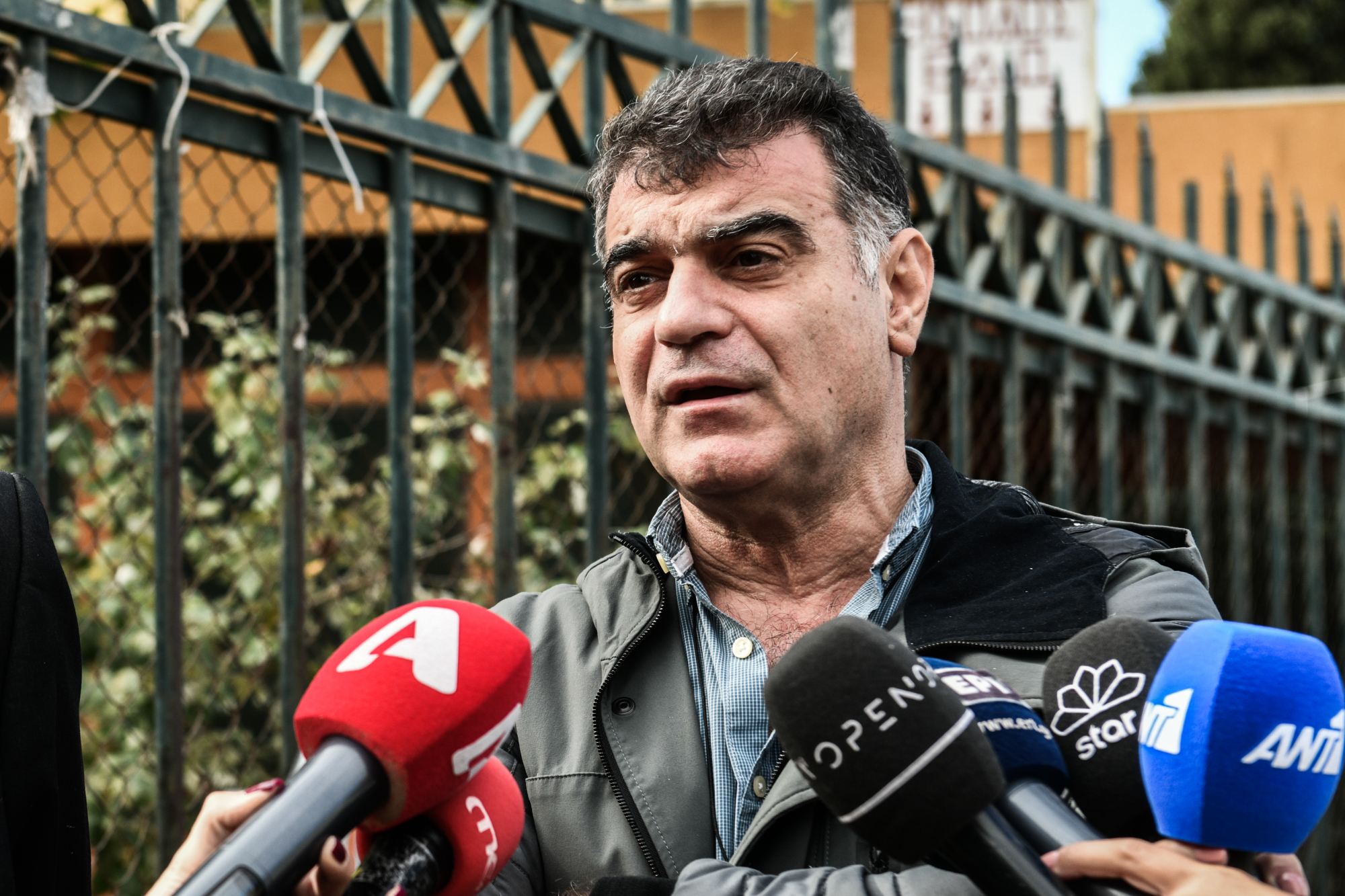 Αθώωση Βαξεβάνη για την μήνυση που είχε καταθέσει εναντίον του ο Αθανασίου