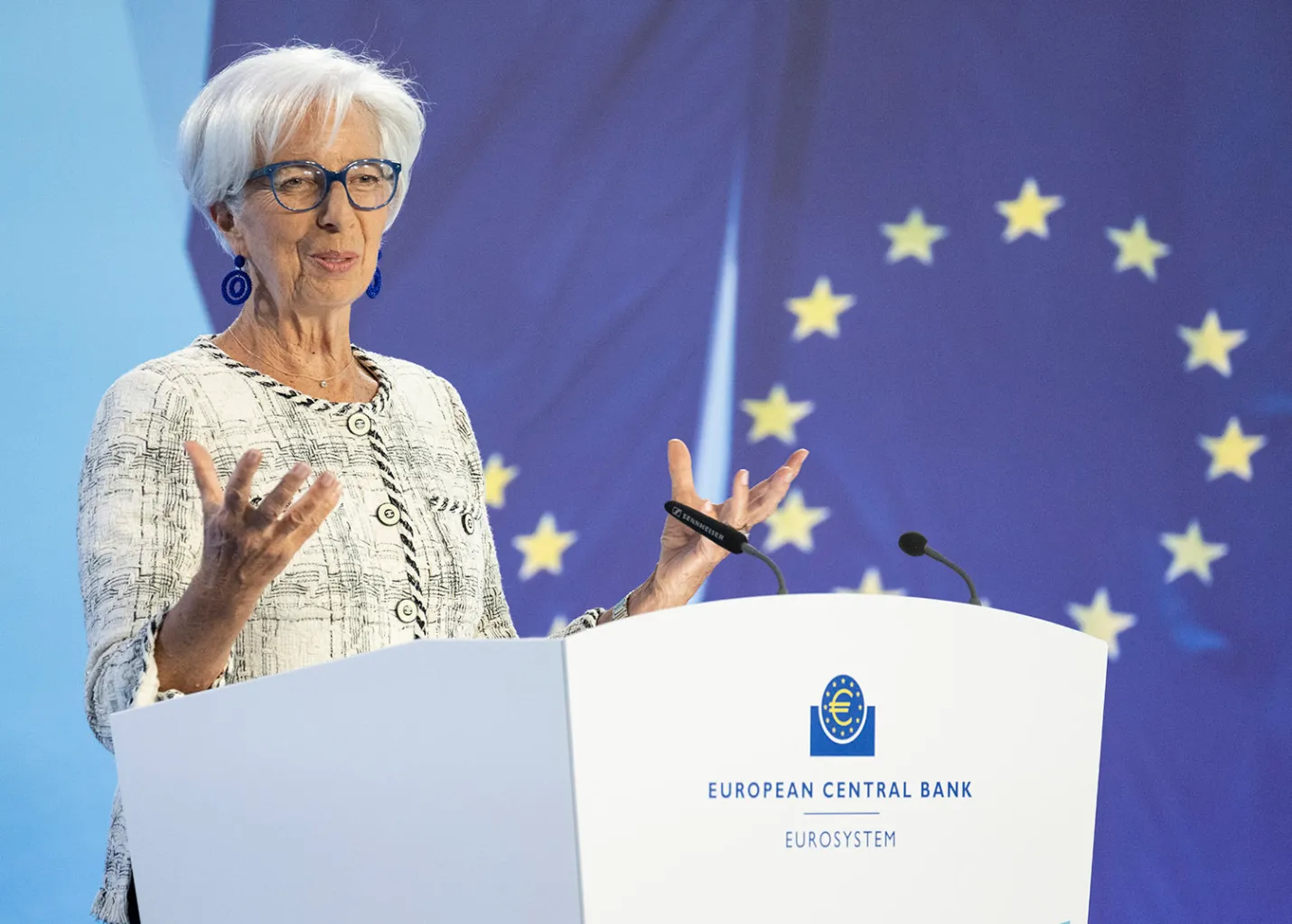 ΕΚΤ: Μετά από 15 μήνες δεν αναμένεται να αυξήσει τα επιτόκια [vid]