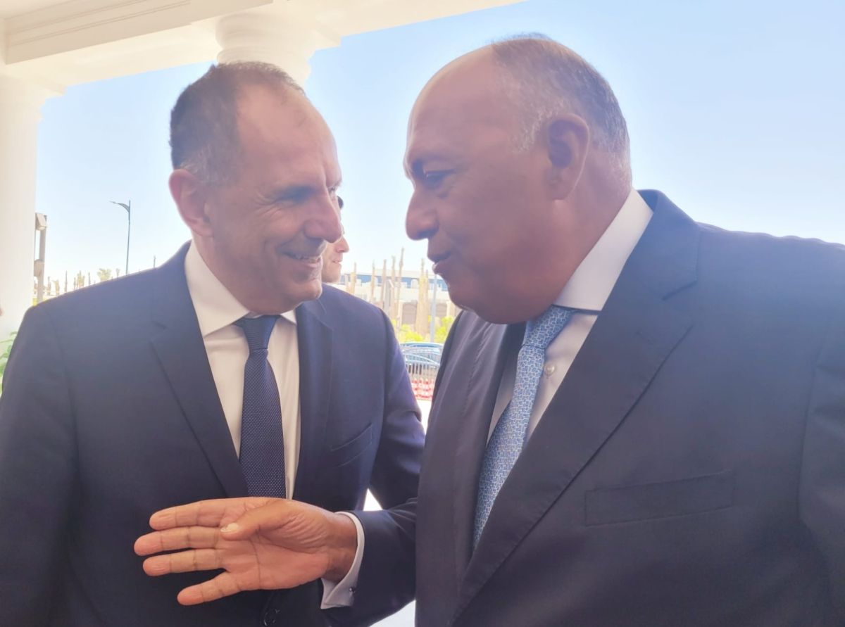 Γιώργος Γεραπετρίτης: Παρέτεινε την παραμονή του στην Αίγυπτο – Συναντήθηκε σήμερα με τον Σούκρι