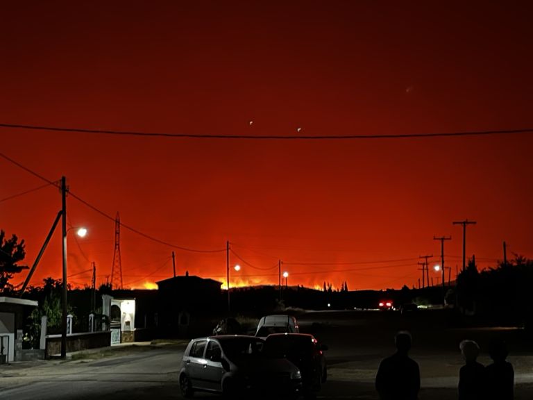 Alexandroupolis General Hospital evacuated as fire approaches port city