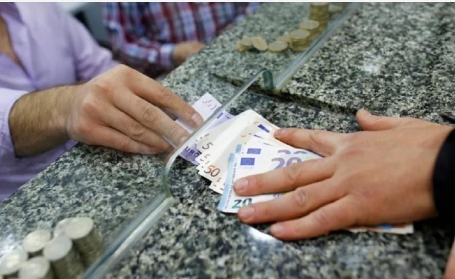 Συντάξεις: Ασφαλιστικό μπόνους σε όσους έχουν δεύτερη δουλειά