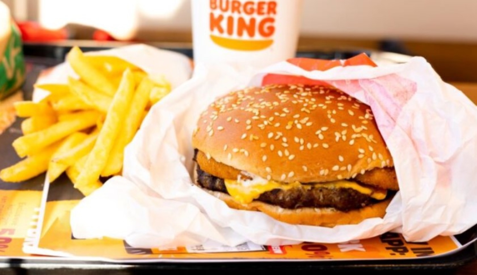 Αντιμέτωπη με αγωγή η Burger King – Τα burgers της είναι πιο μικρά από τις φωτογραφίες