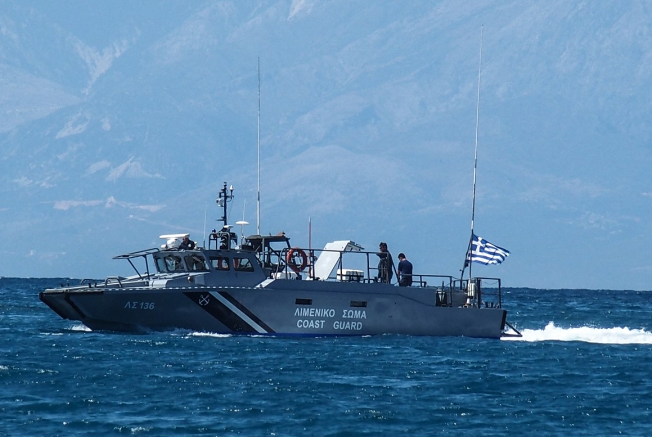 Mυτιλήνη: Νέα διάσωση μεταναστών από το Λιμενικό [vid]