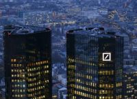 Deutsche Bank: Τα 4+1 κρίσιμα σημεία μετά την υποβάθμιση των ΗΠΑ