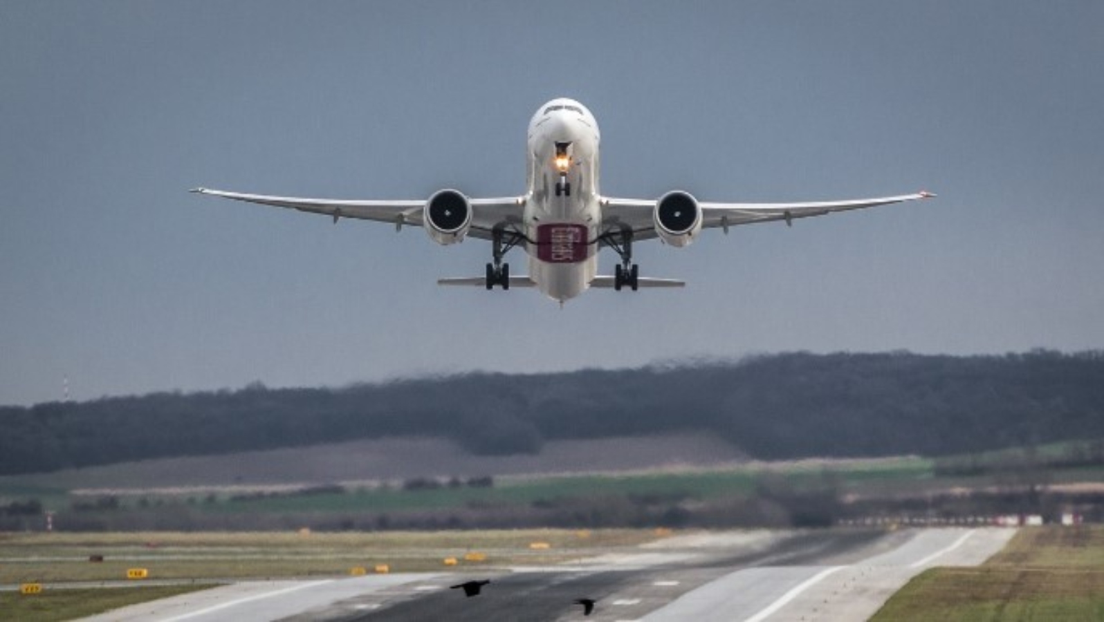 Γιατί στα αεροδρόμια υπάρχουν «νεκρές ζώνες» κινητής τηλεφωνίας