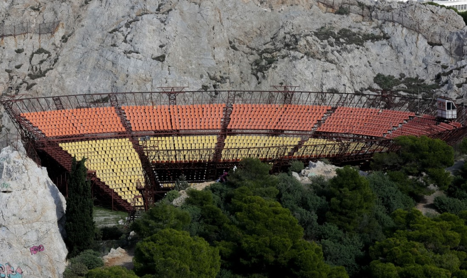 Theater “Lycabettus” opens 15 years later with a concert by Stavros Xarchakos