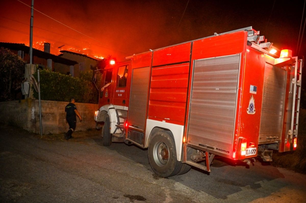 Έβρος: Στις φλόγες για 6η μέρα το Δάσος της Δαδιάς – Στάχτη 130.000 στρέμματα