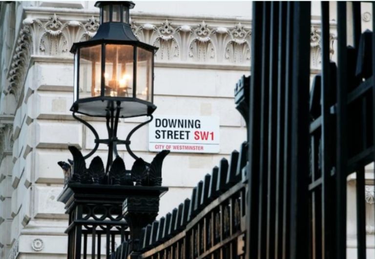 Η Βρετανία λανσάρει τεχνολογικό fund £1 δισ. για να ανταγωνιστεί τη Silicon Valley