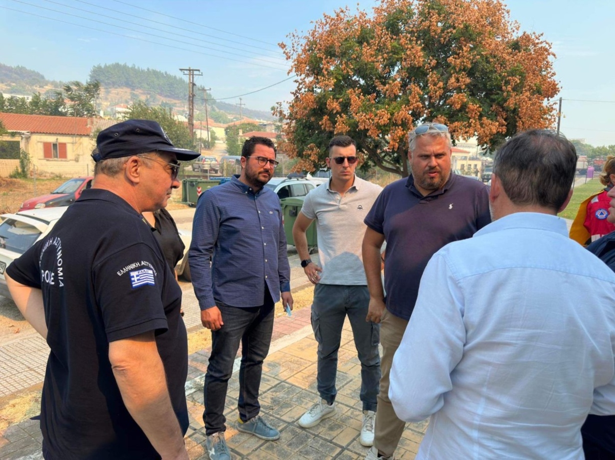 ΠΑΣΟΚ: Eπίσκεψη του Ανδρέα Σπυρόπουλου στις πυρόπληκτες περιοχές του Έβρου