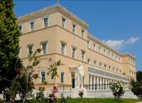Βουλή: Έρχονται άμεσα νέα νομοσχέδια – Στο επίκεντρο 3 χαρτοφυλάκια